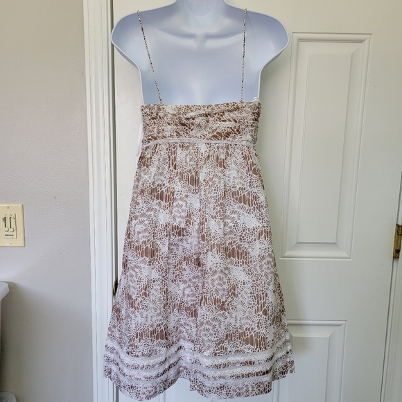 NWT LOFT Tan White Spaghetti Straps Lace Trim Ruffle Chest Sundress Size 0 - Picture 6 of 11